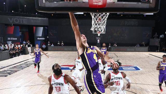 nba下注网站- 勇士主场大胜湖人迎开门红  